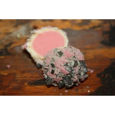 Zoom bild av Chokladpralin Lakrits-Jordgubb